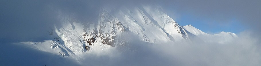 cropped-Aletschhorn-Nebel.jpg